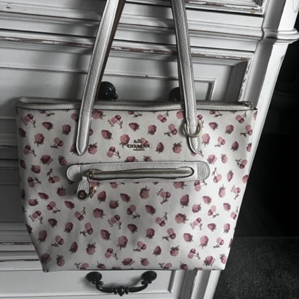 Coach tote bag